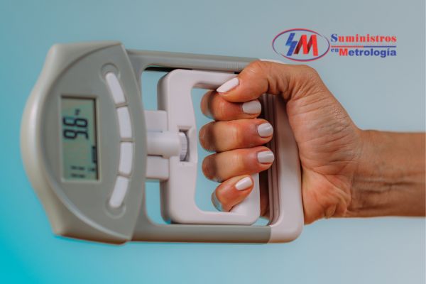 De qué está hecho un dinamómetro